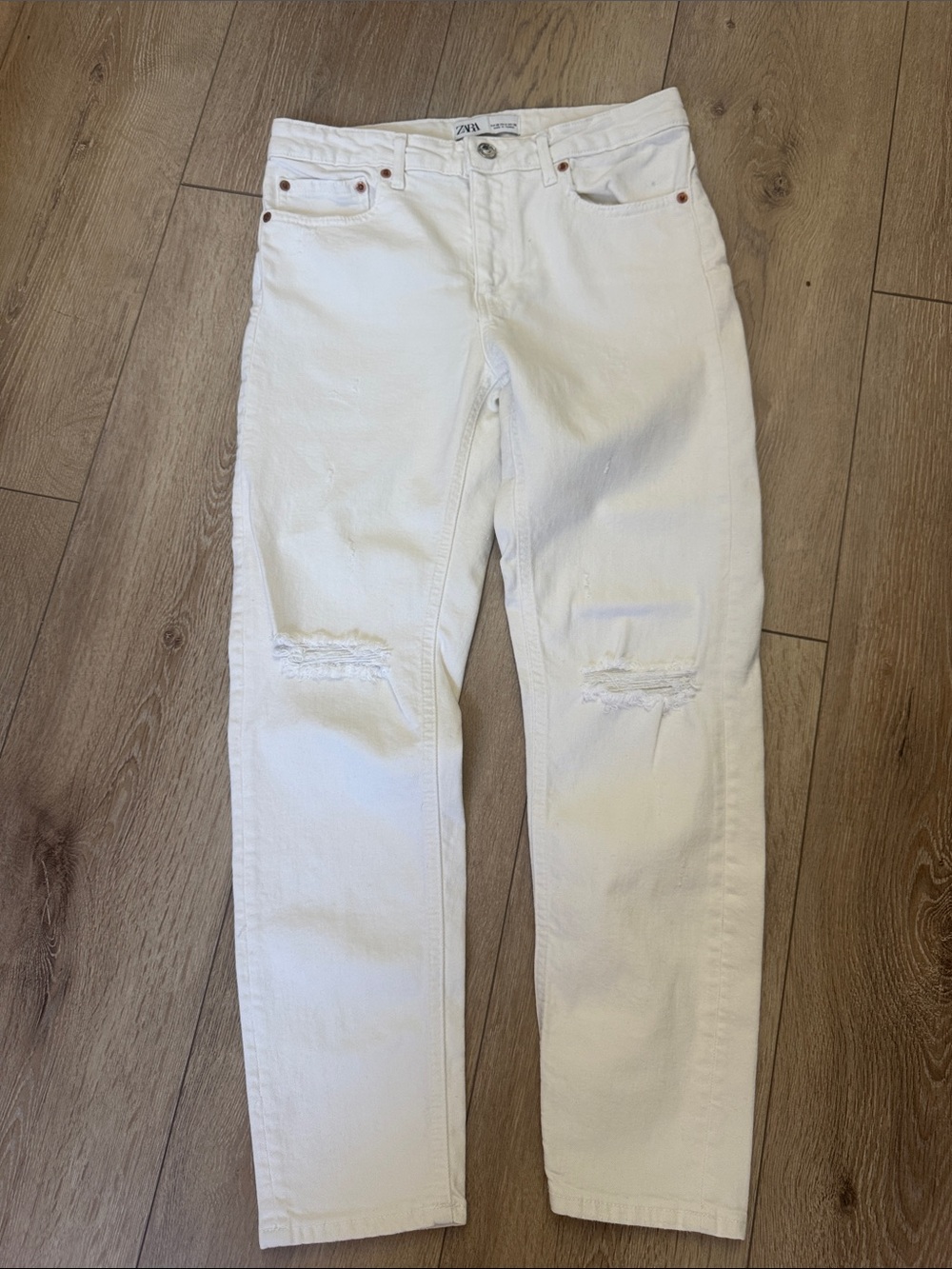 Zara Slim Straight White Distressed Women’s Jeans